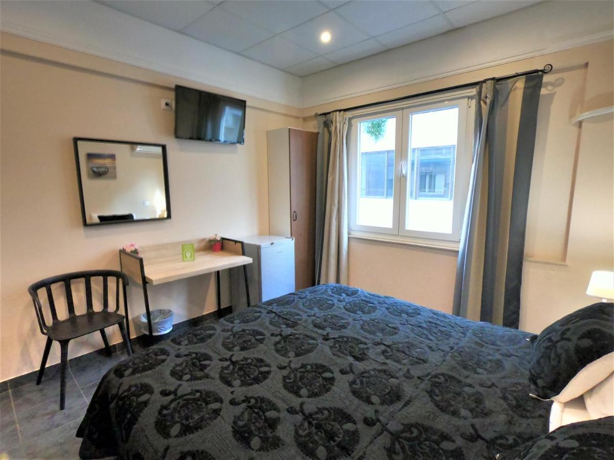 Achillion Hotel Piraeus Ngoại thất bức ảnh