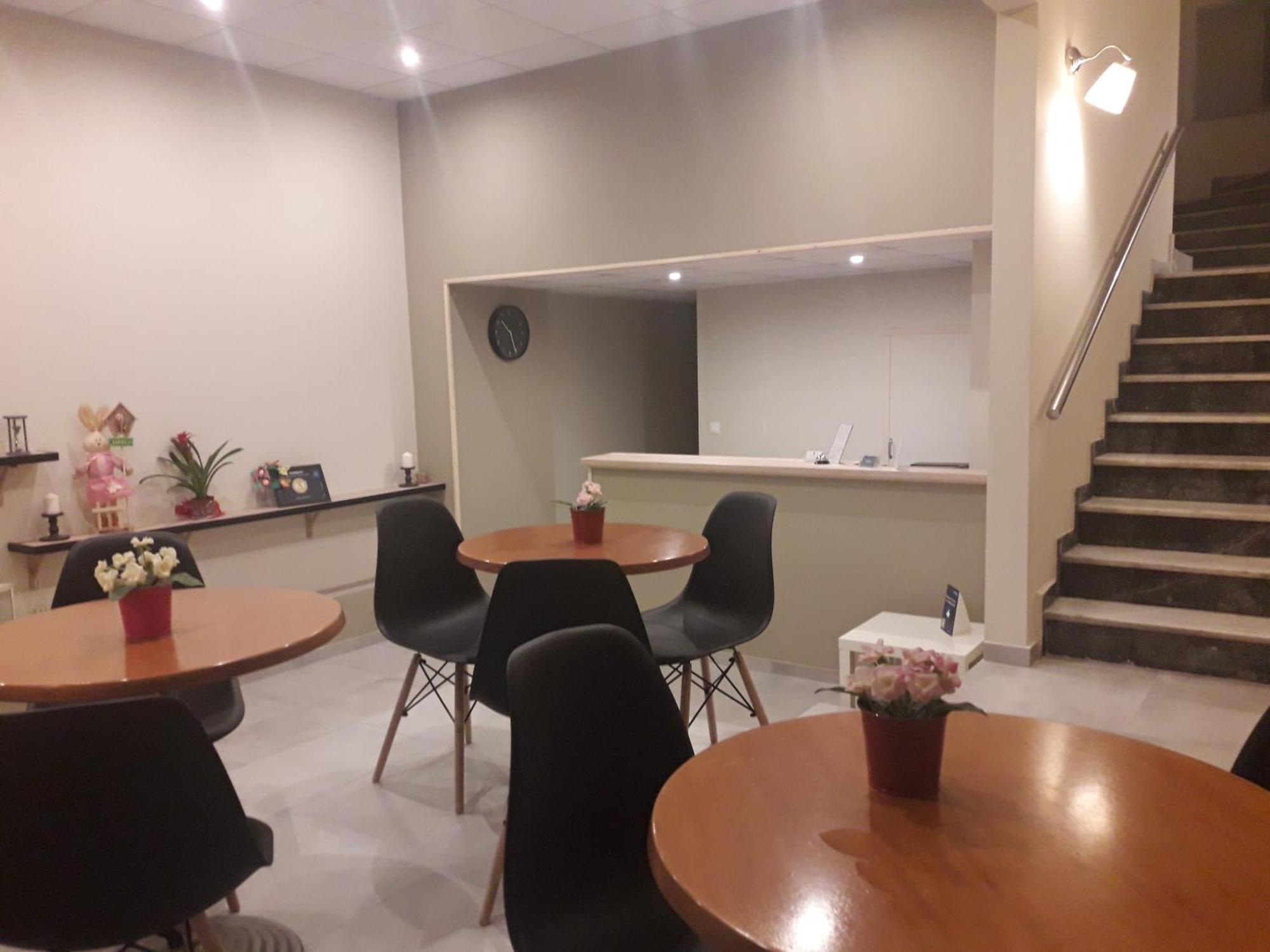 Achillion Hotel Piraeus Ngoại thất bức ảnh