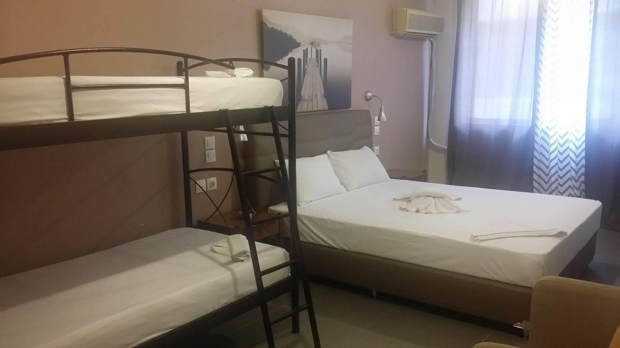 Achillion Hotel Piraeus Ngoại thất bức ảnh