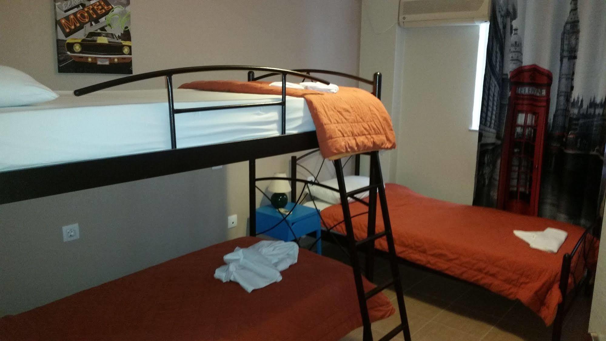 Achillion Hotel Piraeus Ngoại thất bức ảnh