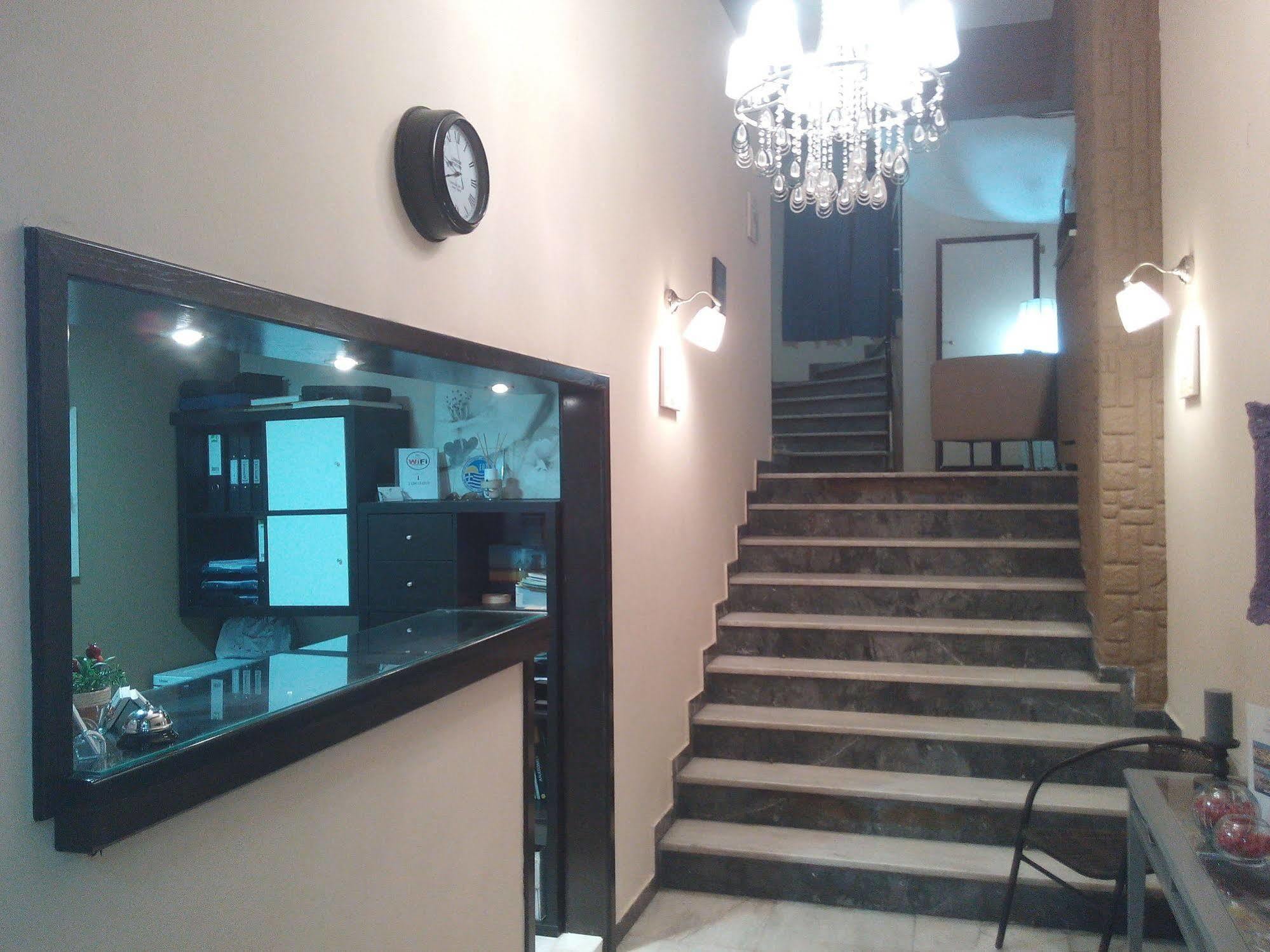 Achillion Hotel Piraeus Ngoại thất bức ảnh