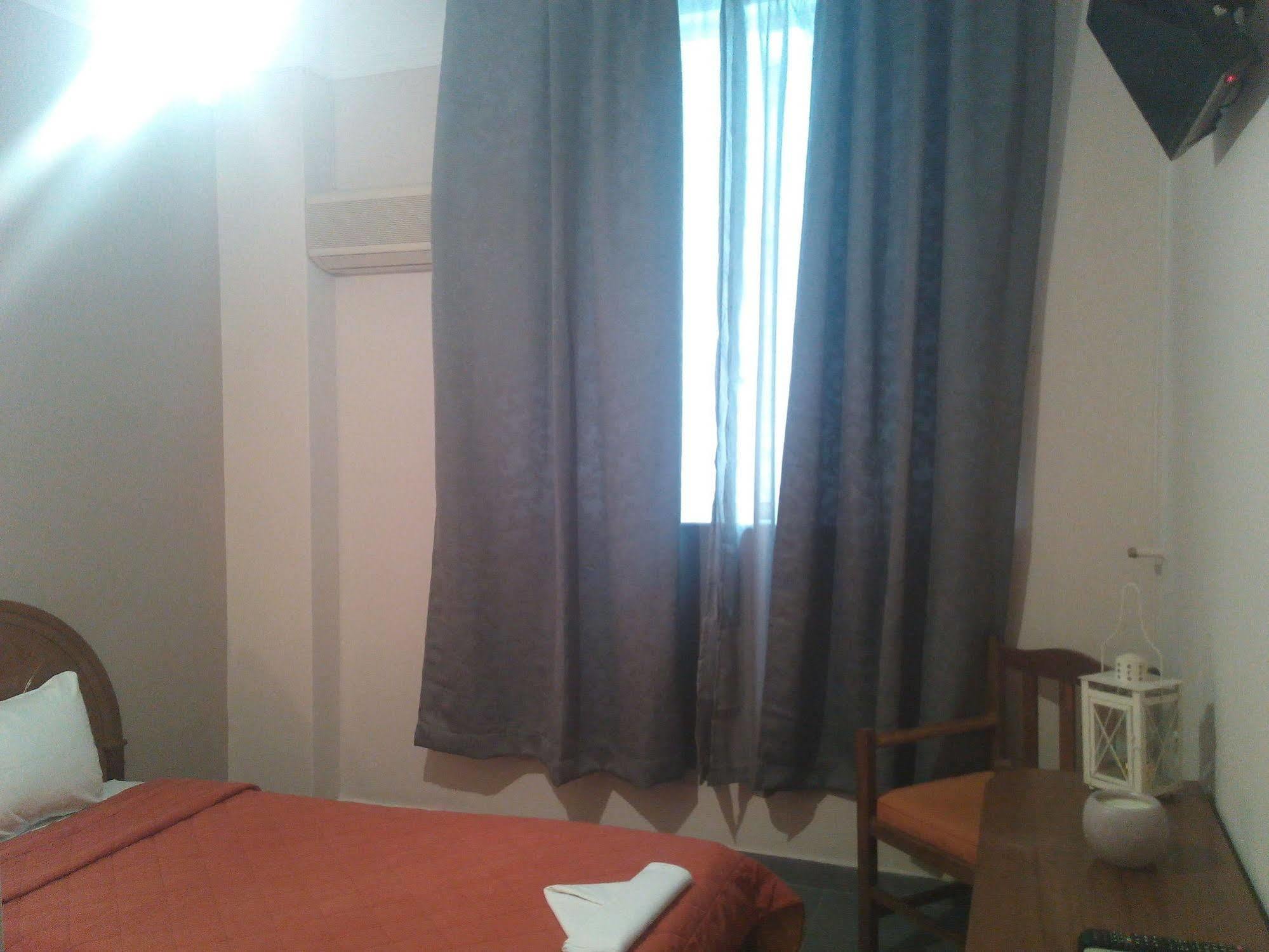 Achillion Hotel Piraeus Ngoại thất bức ảnh