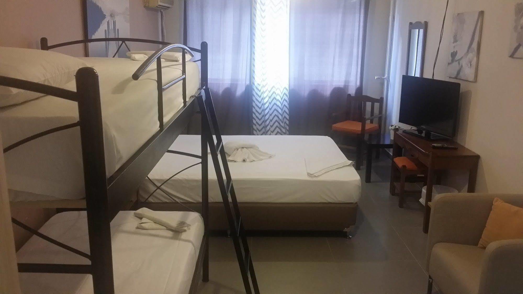 Achillion Hotel Piraeus Ngoại thất bức ảnh