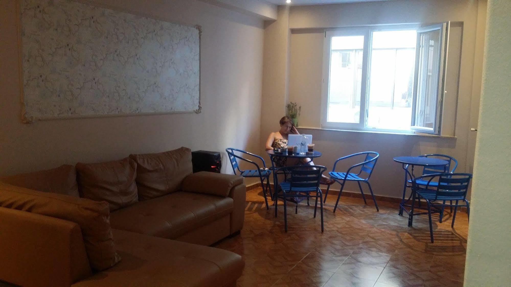 Achillion Hotel Piraeus Ngoại thất bức ảnh