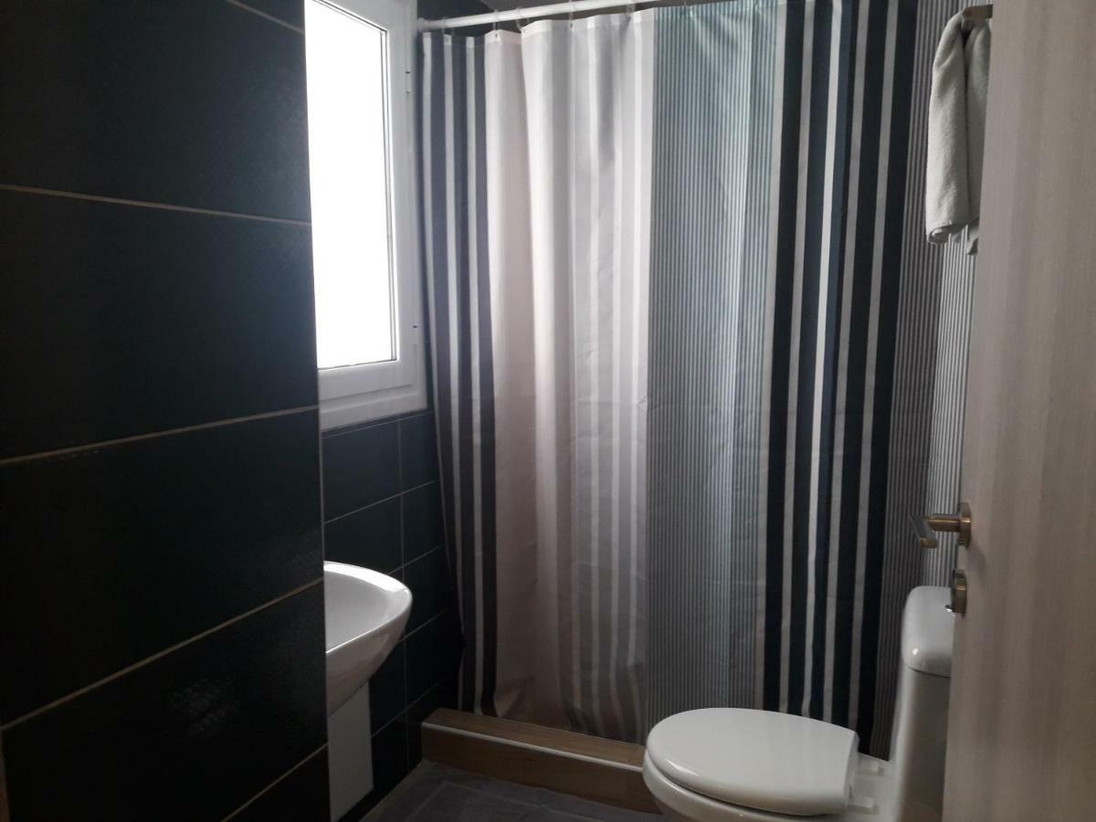 Achillion Hotel Piraeus Ngoại thất bức ảnh